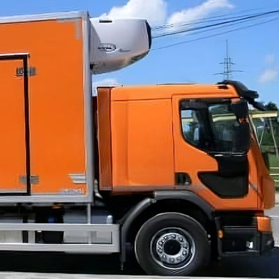 トラック用ディーゼルエンジンを搭載したキャリヤー・スープラ750冷却装置