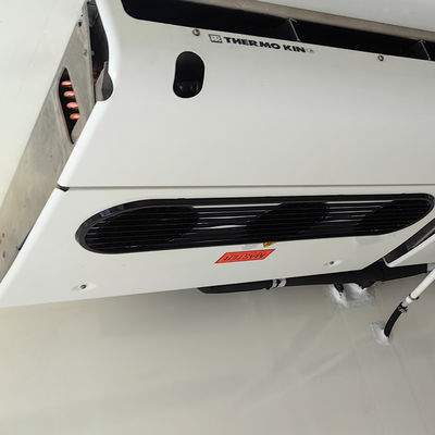 Thermo King UT シリーズ UT-R EXTREME 冷凍ユニット 空港送迎トラックに搭載されたUT-1200を交換