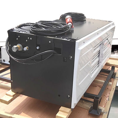 Thermo King UT シリーズ UT-R EXTREME 冷凍ユニット 空港送迎トラックに搭載されたUT-1200を交換