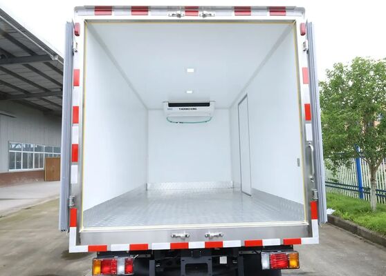 ISUZU QINGLING 600P 6ホイラー 3トンの冷蔵バンは,THERMO KING冷蔵ユニット RV380モデル